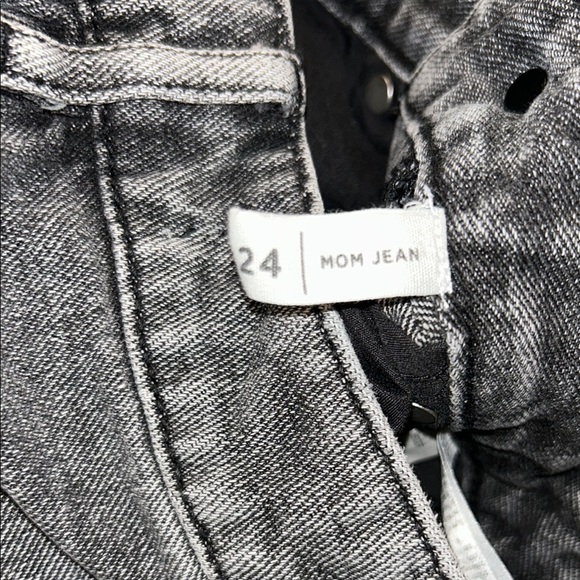 PacSun Black Distressed Ankle Cropped Jeans - Picture 5 of 5